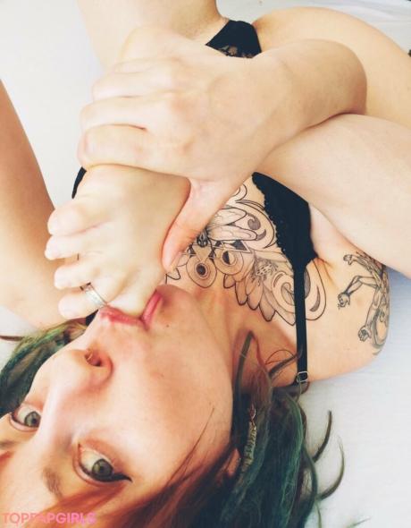 Freakyfjonda nude leaked OnlyFans photo #86