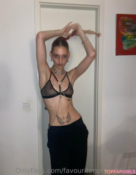 Favouriteredheadbella nude leaked OnlyFans photo #60