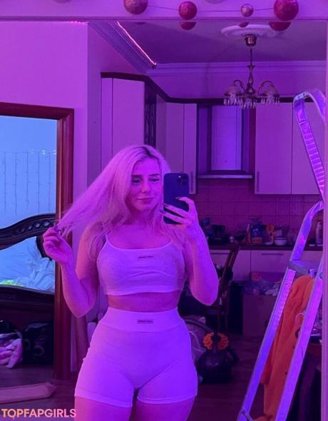 Sveta nude leaked OnlyFans photo #50