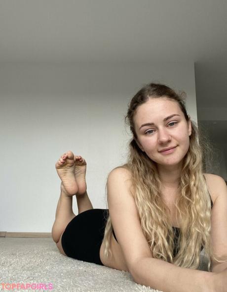 K.flexiblefeet nude leaked OnlyFans photo #389
