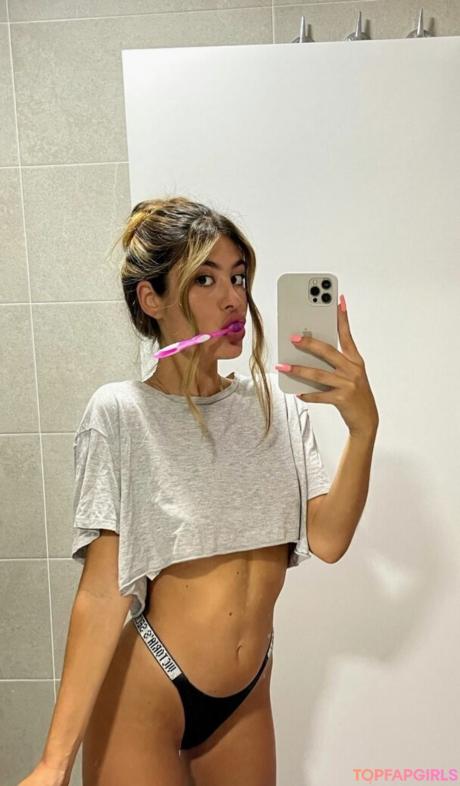 Sara nude leaked OnlyFans photo #101