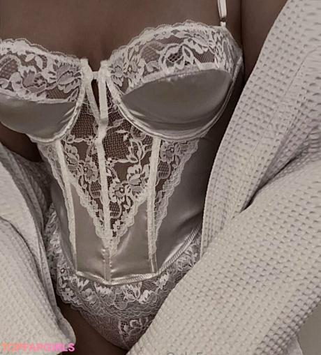 Enireves nude leaked OnlyFans photo #17