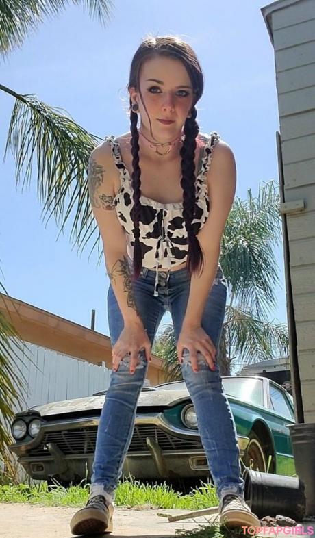 Lilydarkofree nude leaked OnlyFans photo #18