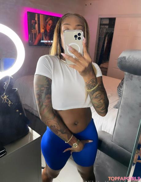 Iamnikitaknight nude leaked OnlyFans photo #7