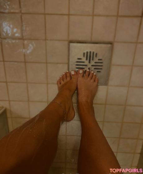 Feetloretta nude leaked OnlyFans photo #1
