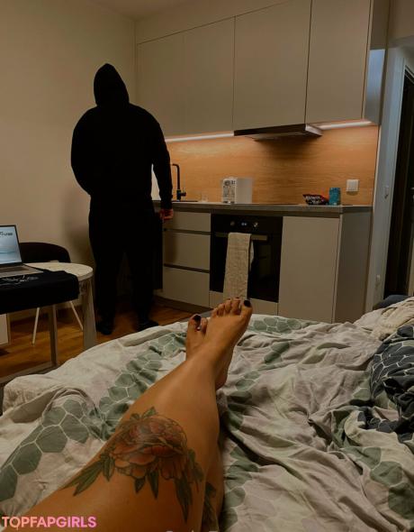 Feetloretta nude leaked OnlyFans photo #10