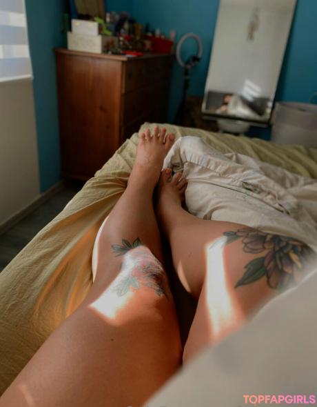 Feetloretta nude leaked OnlyFans photo #31