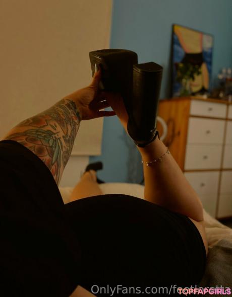 Feetloretta nude leaked OnlyFans photo #45