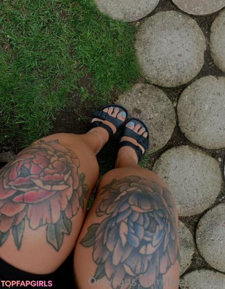 Feetloretta nude leaked OnlyFans photo #59