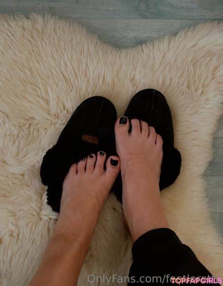 Feetloretta nude leaked OnlyFans photo #6