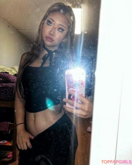 Emi6a6y nude leaked OnlyFans photo #4