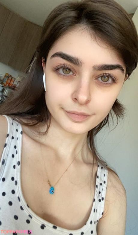 Aruuu nude leaked OnlyFans photo #18