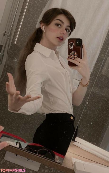 Aruuu nude leaked OnlyFans photo #50