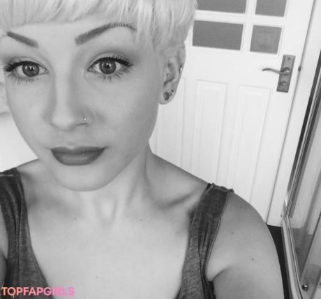 Emilie nude leaked OnlyFans photo #402
