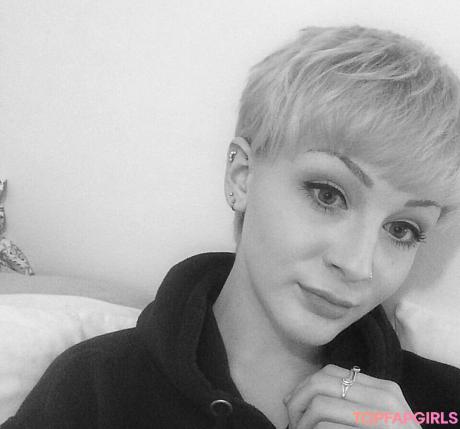 Emilie nude leaked OnlyFans photo #406