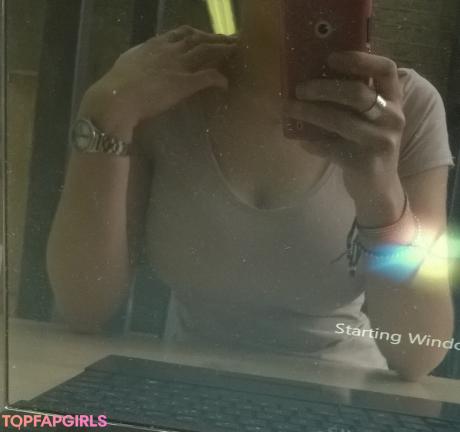Emilie nude leaked OnlyFans photo #495