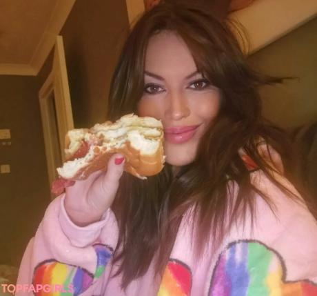 Vicki nude leaked OnlyFans photo #2