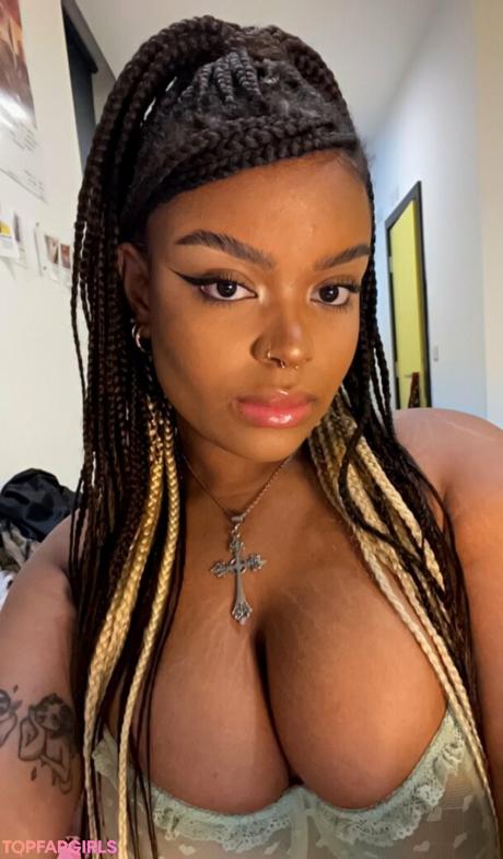 Hell0kittyevie nude leaked OnlyFans photo #55