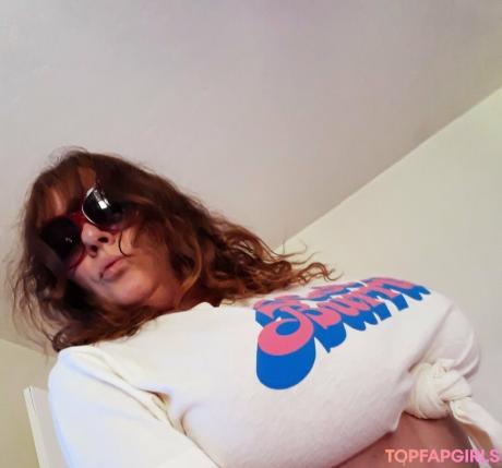 Julie nude leaked OnlyFans photo #22