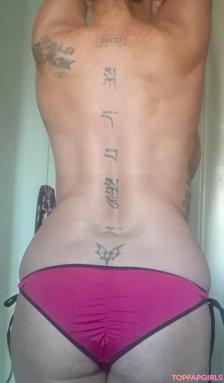 Julie nude leaked OnlyFans photo #7