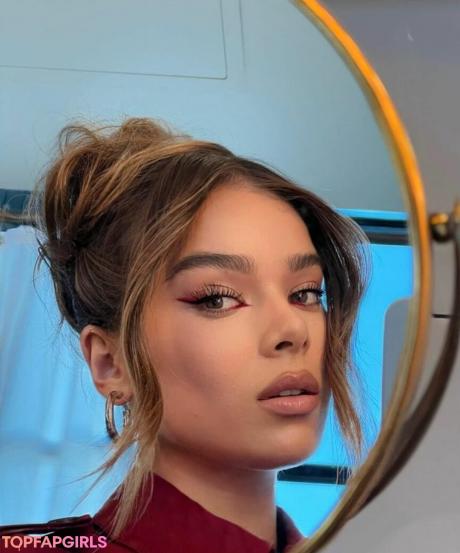 Hailee nude leaked OnlyFans photo #683