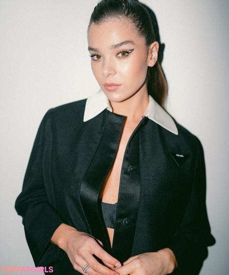 Hailee nude leaked OnlyFans photo #777