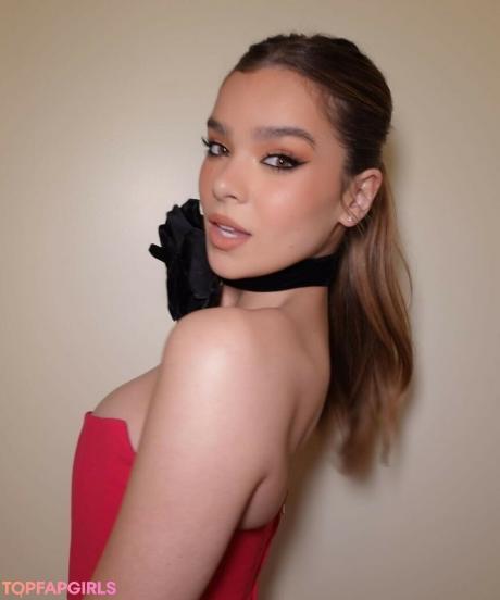 Hailee nude leaked OnlyFans photo #972