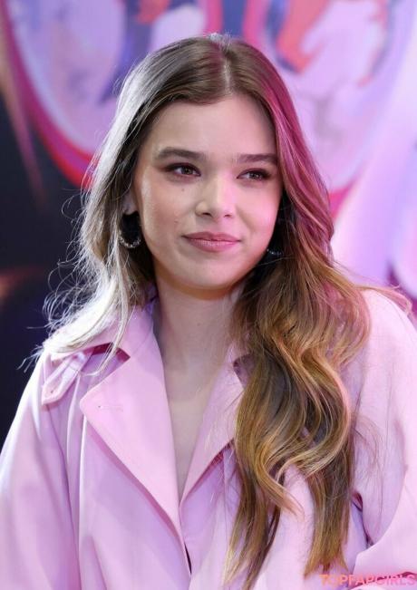Hailee nude leaked OnlyFans photo #987