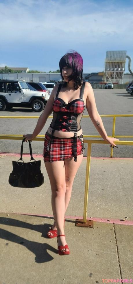 Hexbabe420 nude leaked OnlyFans photo #15