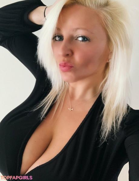 Julie nude leaked OnlyFans photo #102