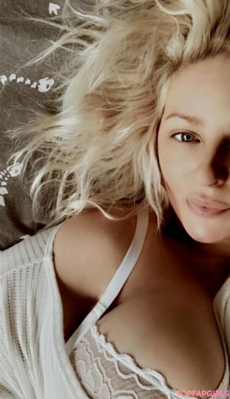 Julie nude leaked OnlyFans photo #137