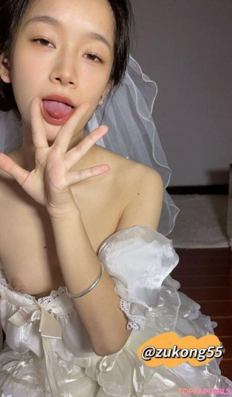 Hujiaozi33 nude leaked OnlyFans photo #1