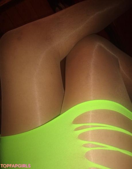 Mariam nude leaked OnlyFans photo #5
