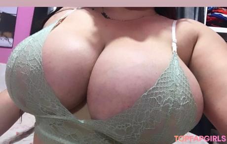 Estefania nude leaked OnlyFans photo #4