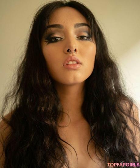 Arivalilith nude leaked OnlyFans photo #9