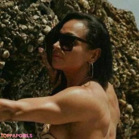 Liliana nude leaked OnlyFans photo #5