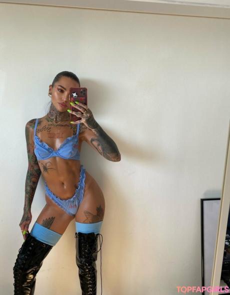 Foxillaaa nude leaked OnlyFans photo #4