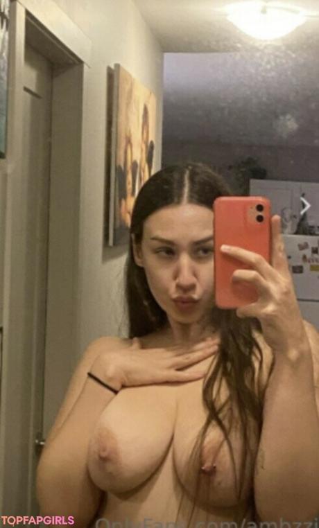 Ambzzzie nude leaked OnlyFans photo #15