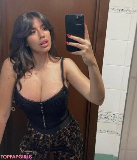 Sarah nude leaked OnlyFans photo #2