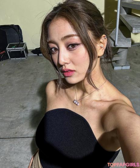 Jihyo nude leaked OnlyFans photo #4