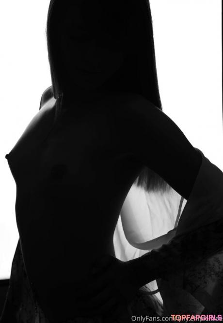 Tiny.chipie.free nude leaked OnlyFans photo #31