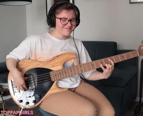 Juliaplaysgroove nude leaked OnlyFans photo #1
