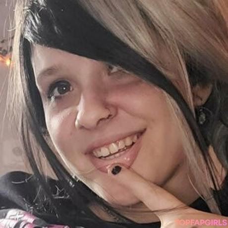 Frazzledflower nude leaked OnlyFans photo #98