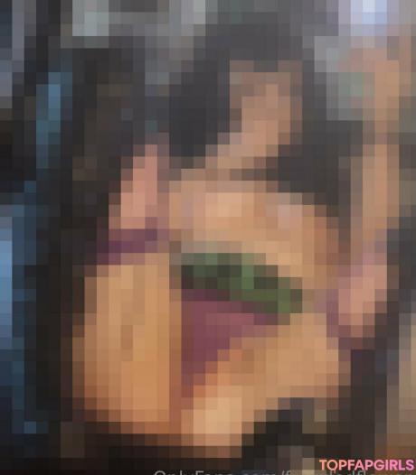 Frazzledflower nude leaked OnlyFans photo #136