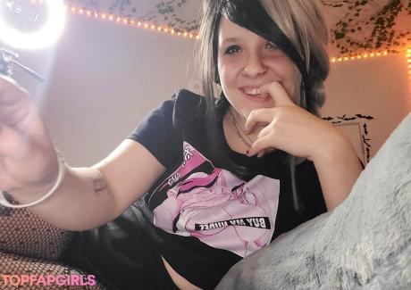Frazzledflower nude leaked OnlyFans photo #30