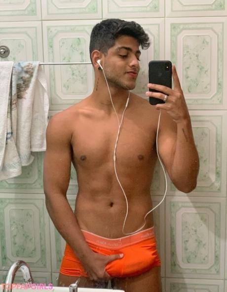 Marciomendes nude leaked OnlyFans photo #9