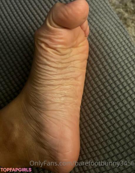 Barefootbunny3456 nude leaked OnlyFans photo #13