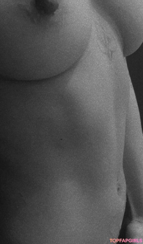 Tzouma nude leaked OnlyFans photo #30