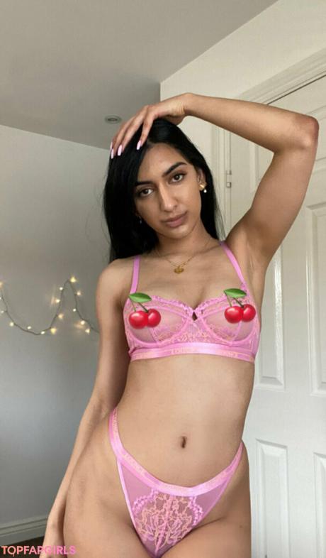 Resh nude leaked OnlyFans photo #10