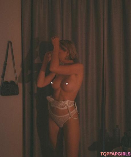 Niki nude leaked OnlyFans photo #26